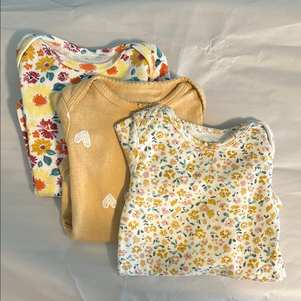 Floral and Heart Print Baby Onesies